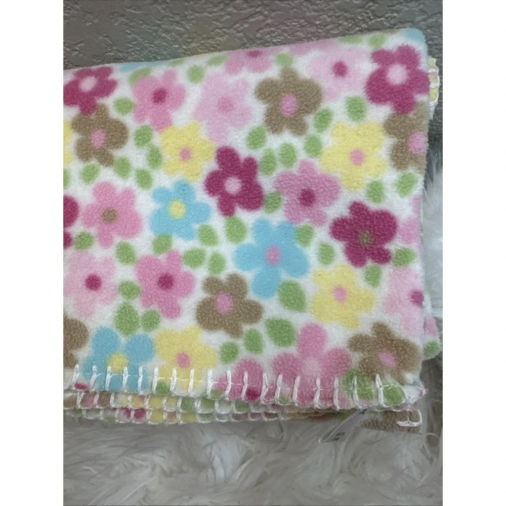 $30 🌙 Circo Floral Baby Blanket Pink Blue Yellow White leece Stitched Edge